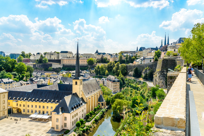 Salaires au Luxembourg en 2025 : Le guide complet